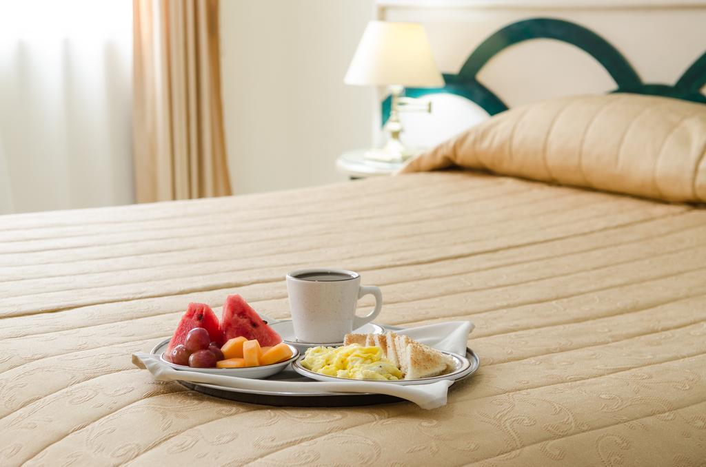 Apart Hotel Kennedy Guayaquil Zimmer foto